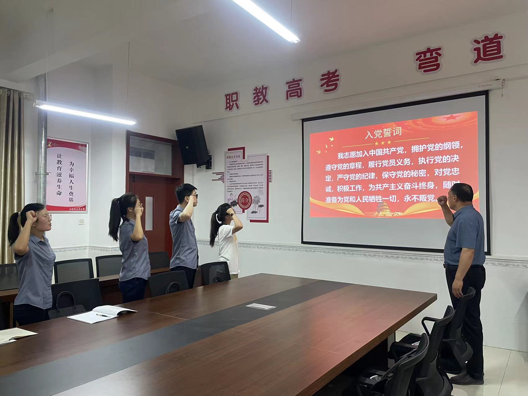 图片一.jpg 图片一.jpg